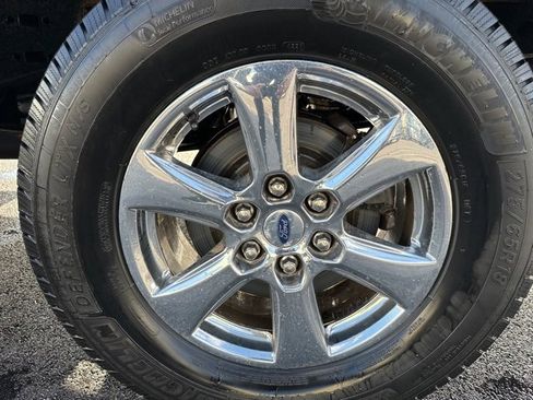 Used 2019 Ford F150 Lariat w/ Equipment Group 502A Luxury image 6