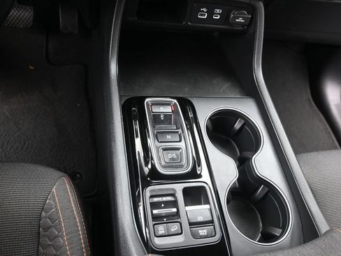 Used 2023 Honda Pilot Sport image 25