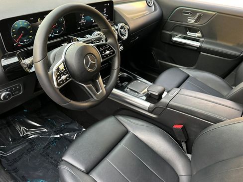 Used 2021 Mercedes-Benz GLA 250 4MATIC image 8