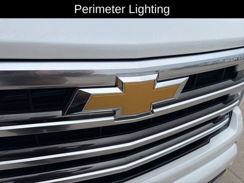 Certified 2024 Chevrolet Silverado 1500 High Country AWD/4WD image 27