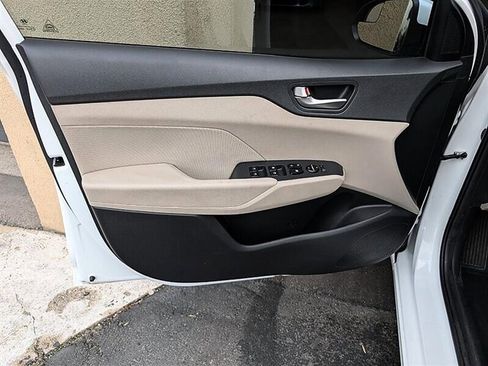 Used 2022 Hyundai Accent SEL FWD image 18