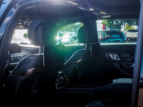 Used 2020 Mercedes-Benz Maybach S 650 image 27
