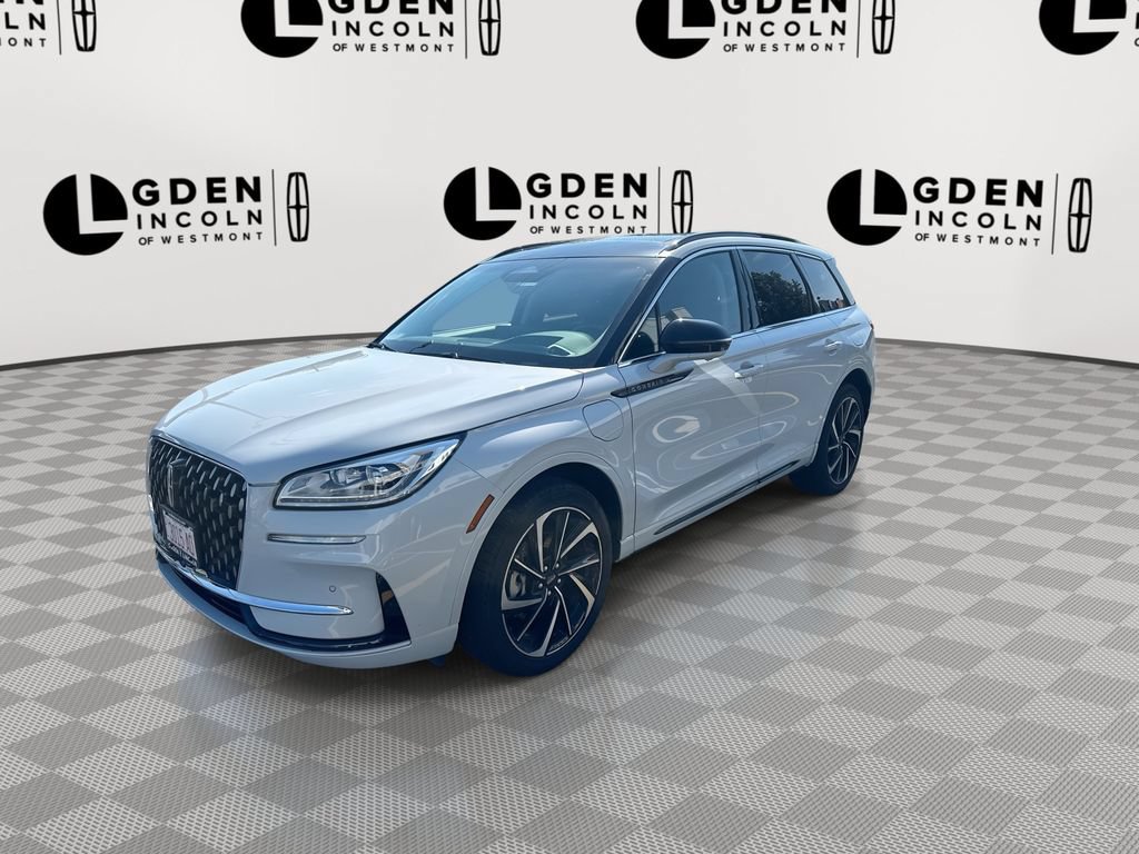 Certified 2025 Lincoln Corsair Grand Touring w/ Equipment Group 302A AWD/4WD image 4