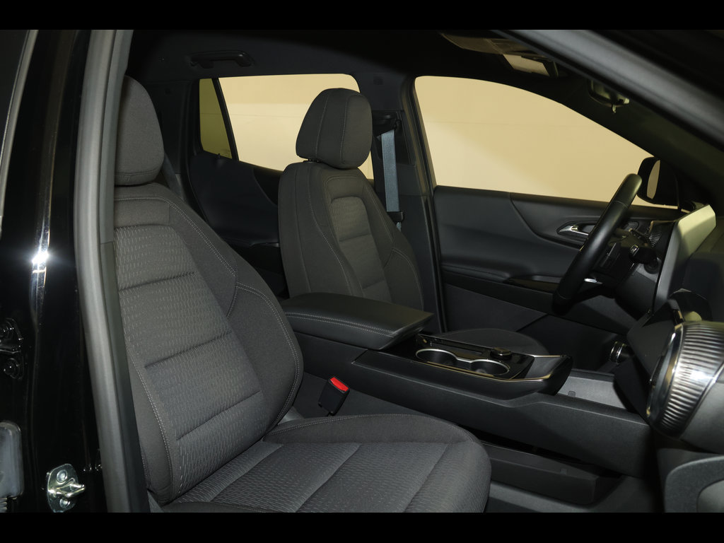 Used 2026 Chevrolet Equinox LT AWD/4WD image 29