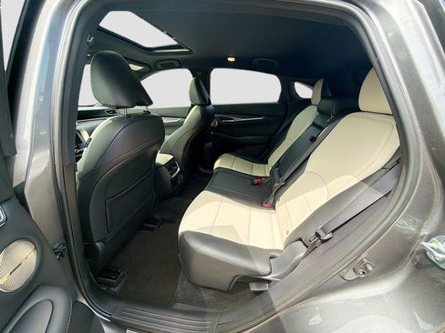 Used 2025 INFINITI QX55 Essential image 20