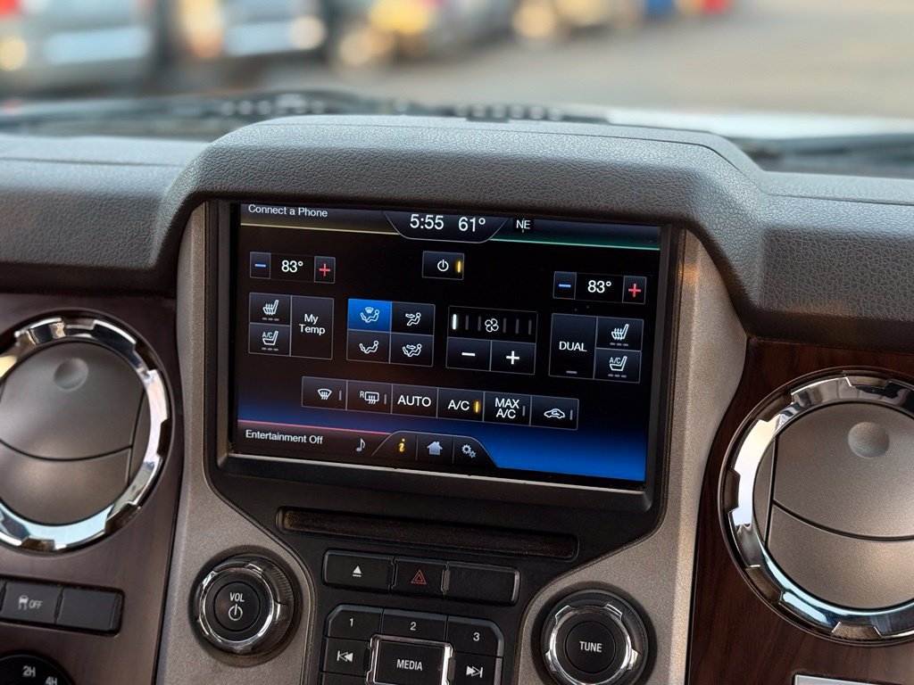 Used 2016 Ford F350 Lariat w/ Lariat Ultimate Package AWD/4WD image 18