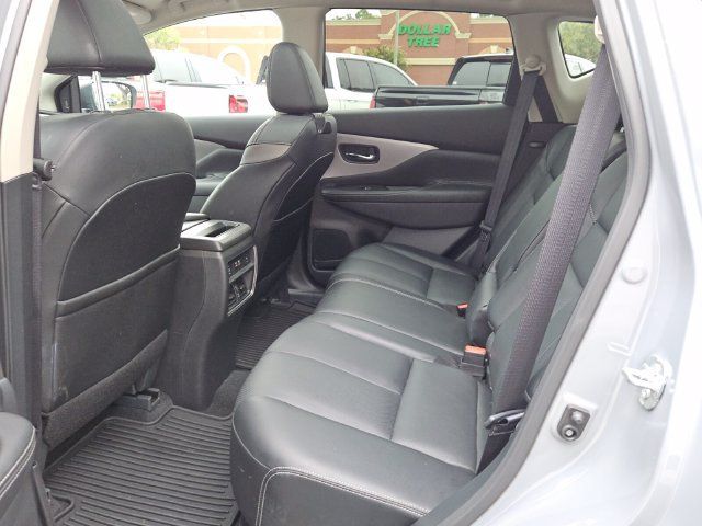Used 2023 Nissan Murano SL w/ SL Moonroof Package FWD image 11