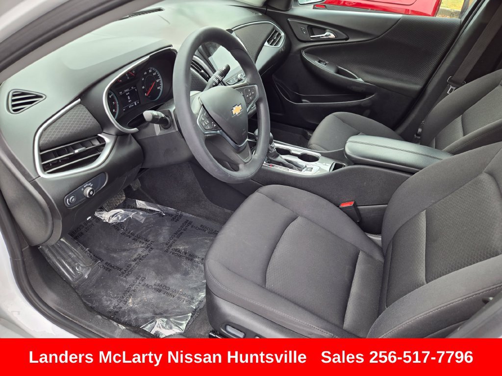 Used 2024 Chevrolet Malibu LT FWD image 17