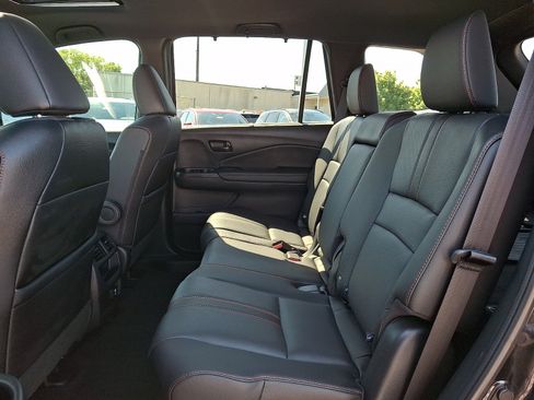 Used 2023 Honda Passport TrailSport image 10