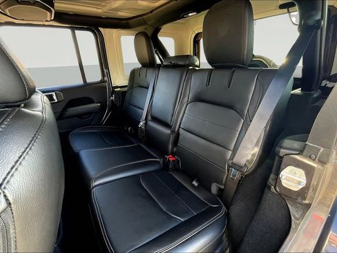 Used 2021 Jeep Wrangler Unlimited Sahara w/ Cold Weather Group image 23