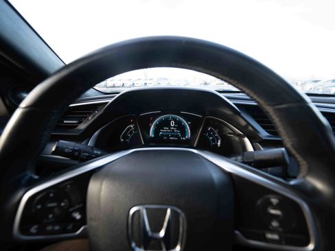 Used 2017 Honda Civic EX-L image 15