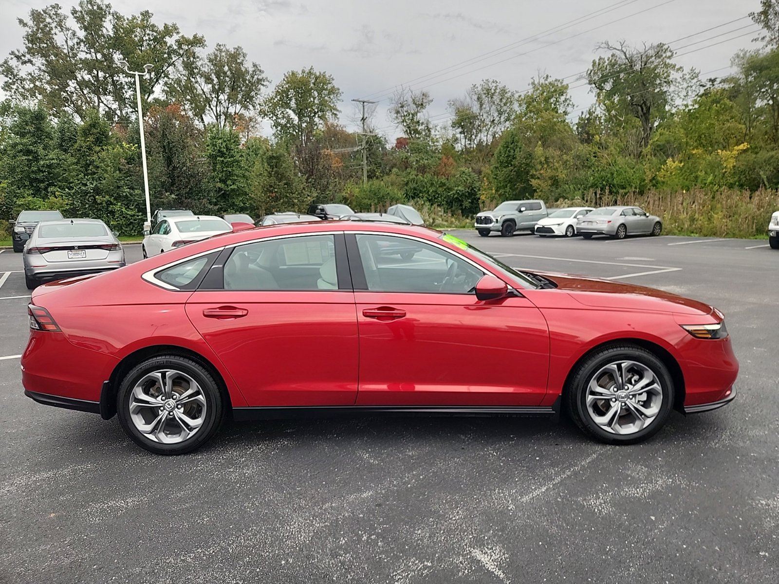 Used 2024 Honda Accord EX image 9