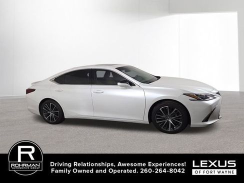 Certified 2024 Lexus ES 300h 300h image 5