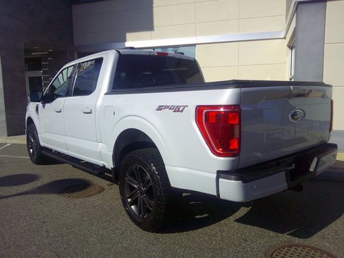 Used 2021 Ford F150 XLT w/ Equipment Group 302A High AWD/4WD image 40