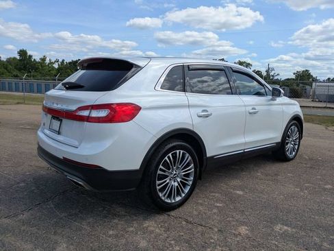 Used 2018 Lincoln MKX Reserve FWD image 4