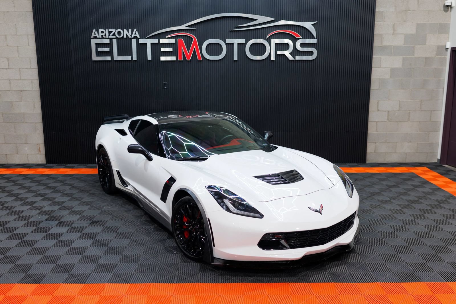 Used 2016 Chevrolet Corvette Z06 w/ Z07 Performance Package RWD image 4
