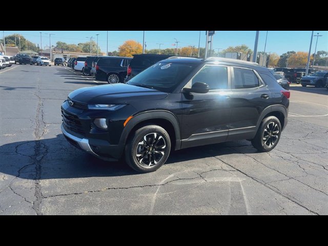 Certified 2021 Chevrolet TrailBlazer LT w/ Convenience Package AWD/4WD image 4