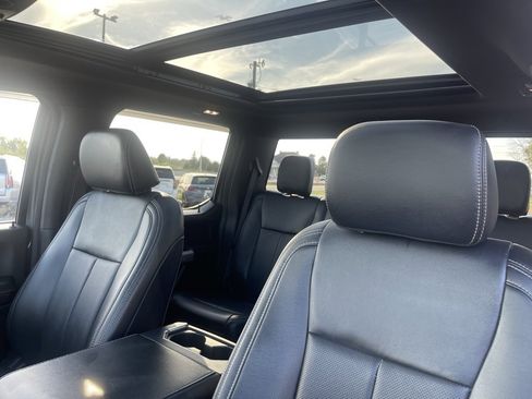 Used 2022 Ford F250 Lariat w/ Tremor Off-Road Package image 24