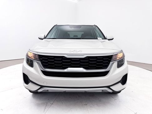 Used 2023 Kia Seltos LX image 12