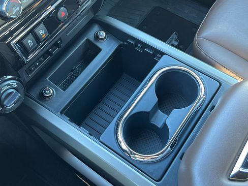 Used 2024 Nissan Titan Platinum Reserve w/ Moonroof Package image 23