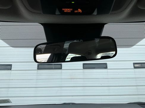 Used 2025 Toyota Corolla LE image 17