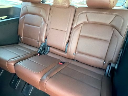 New 2026 Lincoln Navigator Reserve AWD/4WD image 19