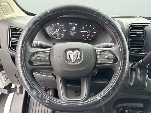 Used 2024 RAM ProMaster 2500 w/ Convenience Group FWD image 14