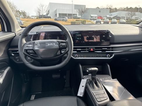 New 2026 Kia Sportage EX image 10