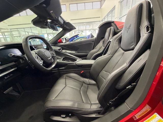 Used 2025 Chevrolet Corvette Z06 RWD image 8