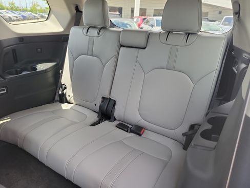 Used 2024 Honda Pilot EX-L image 14