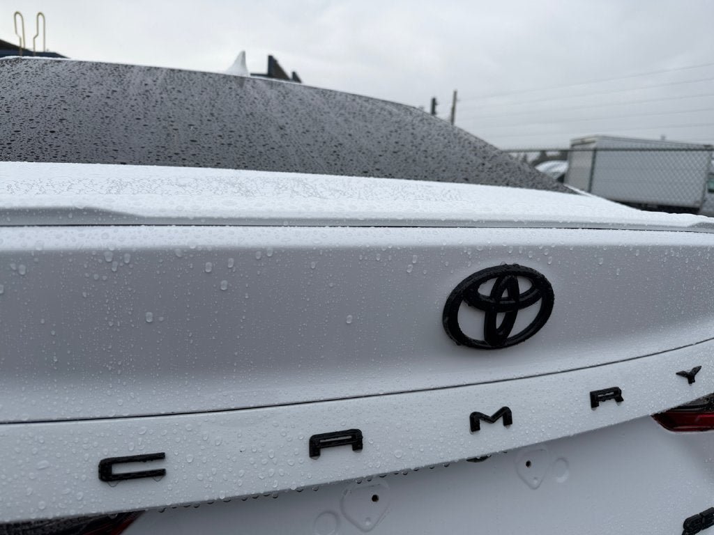 Used 2026 Toyota Camry SE FWD image 35