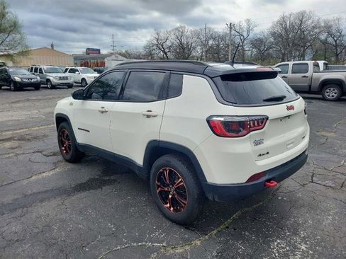 Used 2019 Jeep Compass Trailhawk AWD/4WD image 3