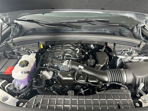 New 2025 Jeep Grand Cherokee Altitude image 17