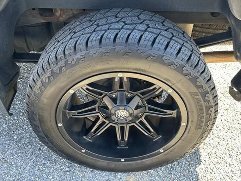 Used 2019 Chevrolet Silverado 1500 Custom w/ Custom Convenience Package image 10