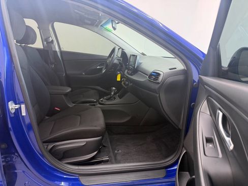 Used 2019 Hyundai Elantra GT image 25