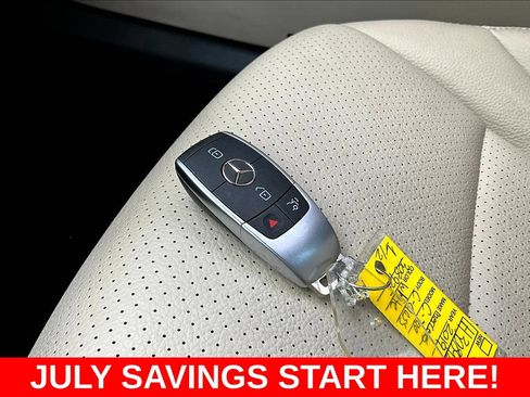 Used 2019 Mercedes-Benz C 300 4MATIC Sedan image 32