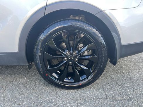 Used 2020 Kia Sorento EX FWD image 26