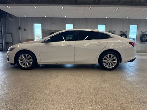 Used 2020 Chevrolet Malibu LT FWD image 9