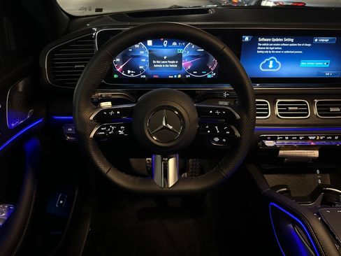 New 2026 Mercedes-Benz GLS 450 4MATIC image 13