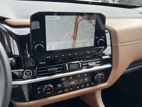 Certified 2024 Nissan Pathfinder Platinum w/ Cargo Package image 17