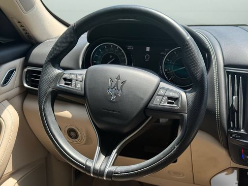 Used 2022 Maserati Levante Modena AWD/4WD image 38