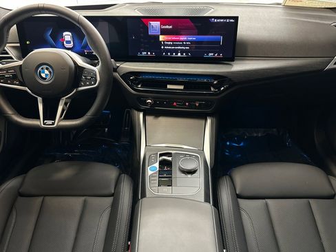 Certified 2025 BMW i4 eDrive40 w/ M Sport Package RWD image 27