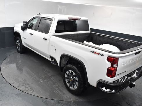 Used 2025 Chevrolet Silverado 2500 Custom w/ Custom Value Package image 35