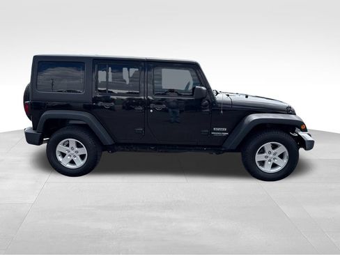 Used 2018 Jeep Wrangler Unlimited Sport S AWD/4WD image 7
