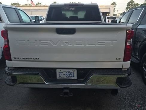 Used 2025 Chevrolet Silverado 2500 LT w/ Convenience Package AWD/4WD image 13