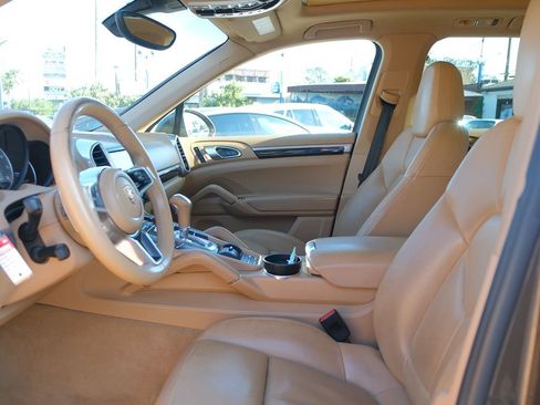 Used 2015 Porsche Cayenne S image 12