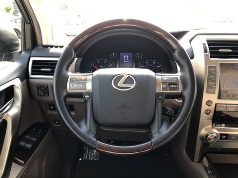 Used 2019 Lexus GX 460 Premium AWD/4WD image 19