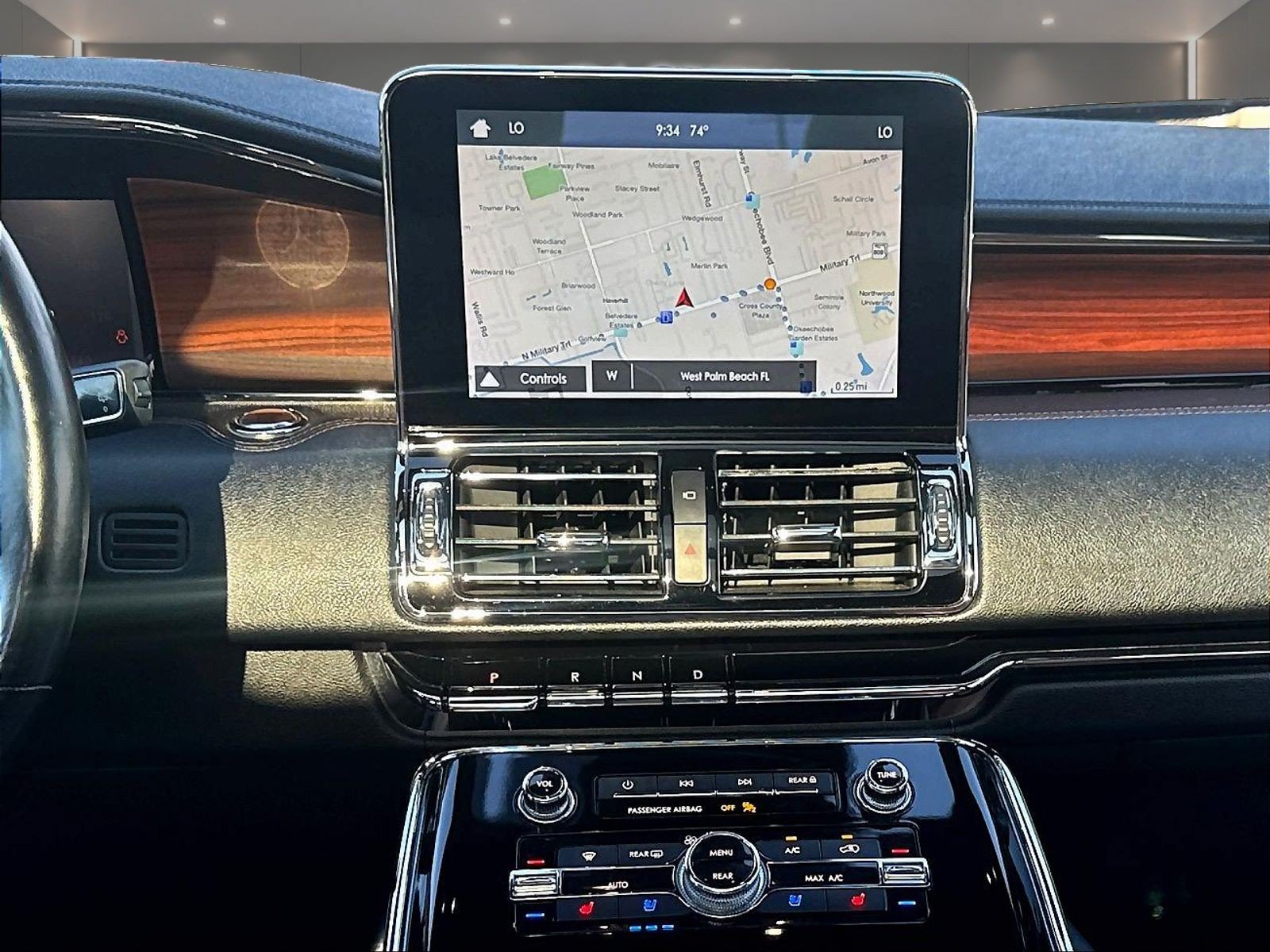 Used 2019 Lincoln Navigator L Reserve AWD/4WD image 14