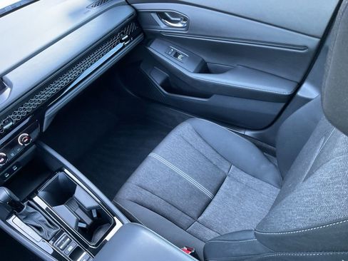 Used 2023 Honda Accord Sport image 18