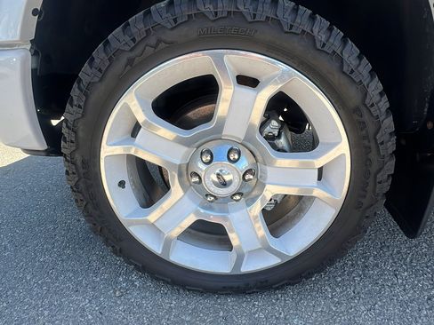 Used 2013 Ford F150 Platinum AWD/4WD image 9